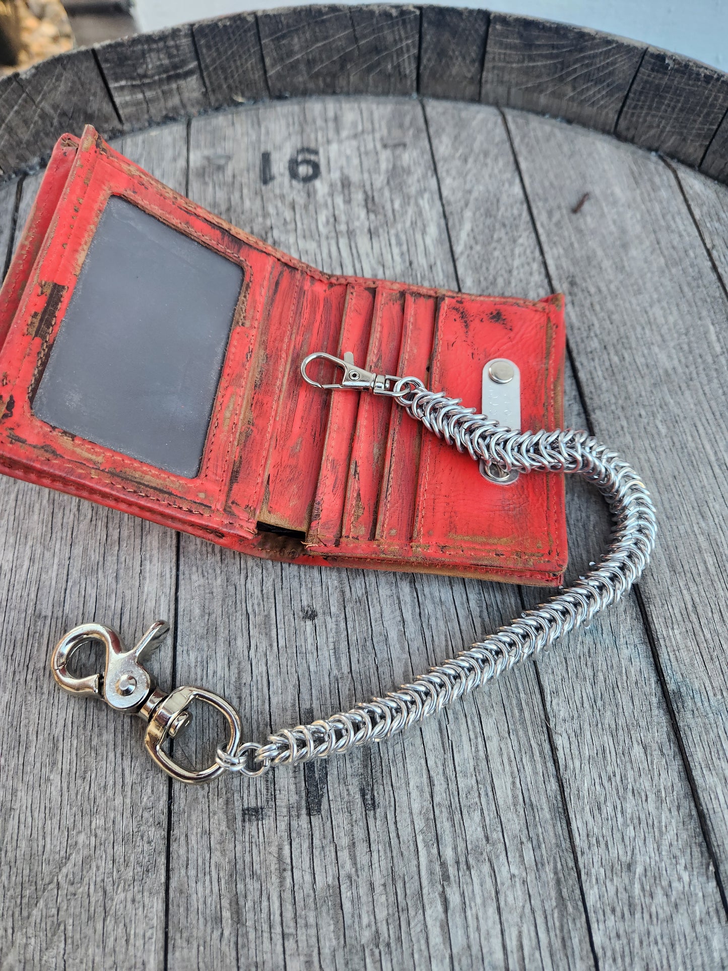 18in. Weave box chain polished steel wallet chain