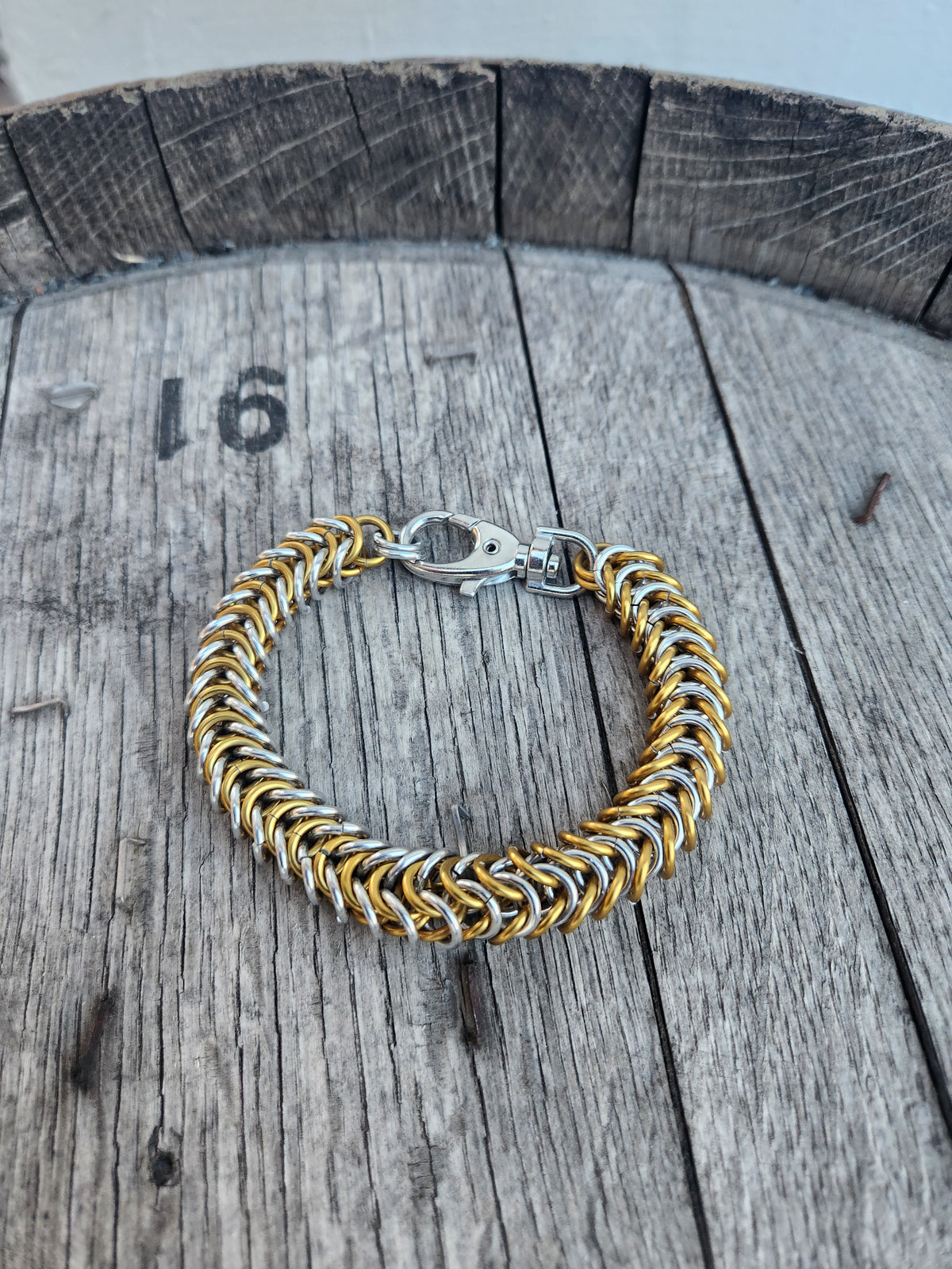 Polished Steel and Brass Ring Box Chain Bracelet - Classic Design with Clasp Closure