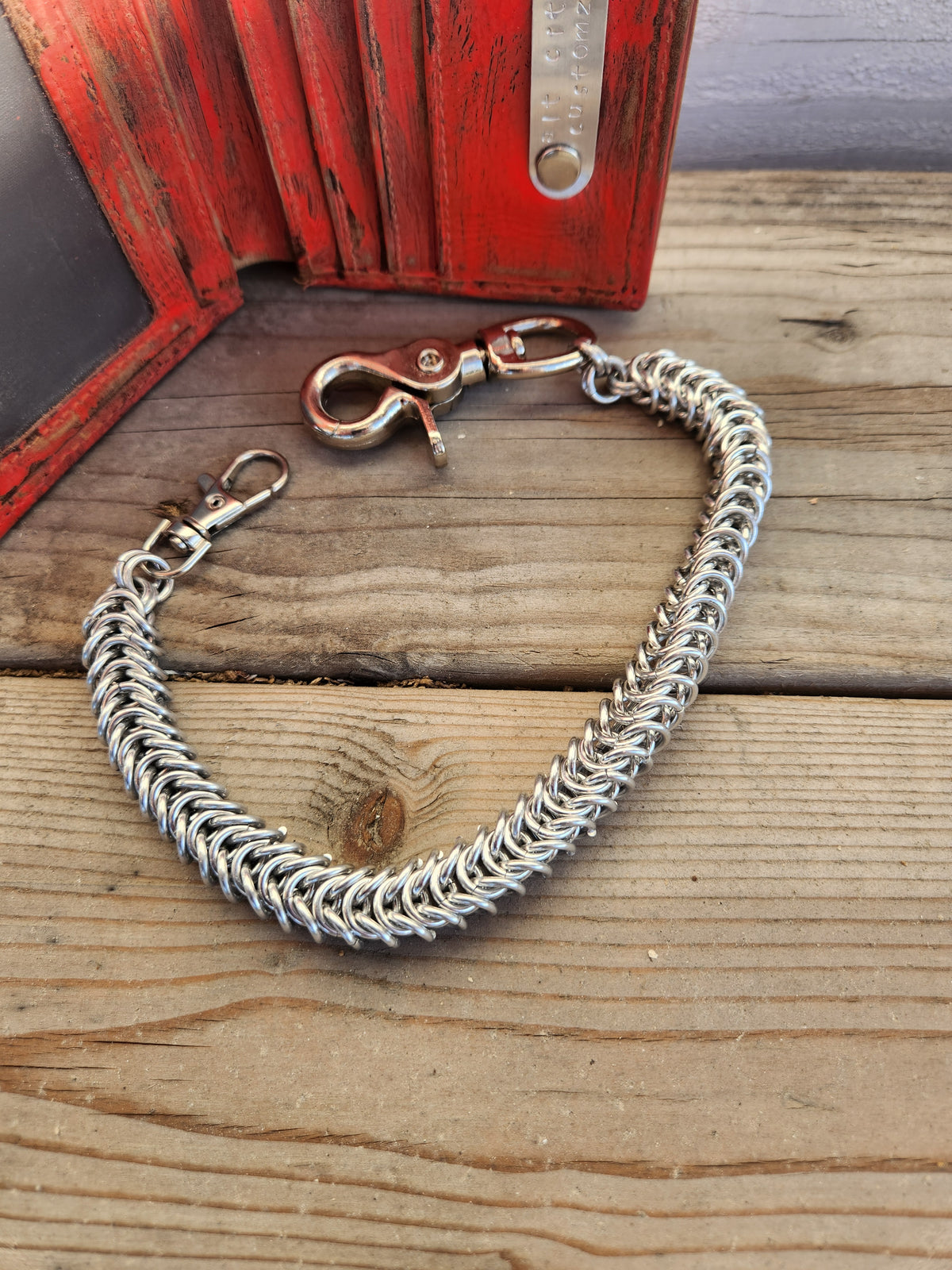 18in. Weave box chain polished steel wallet chain