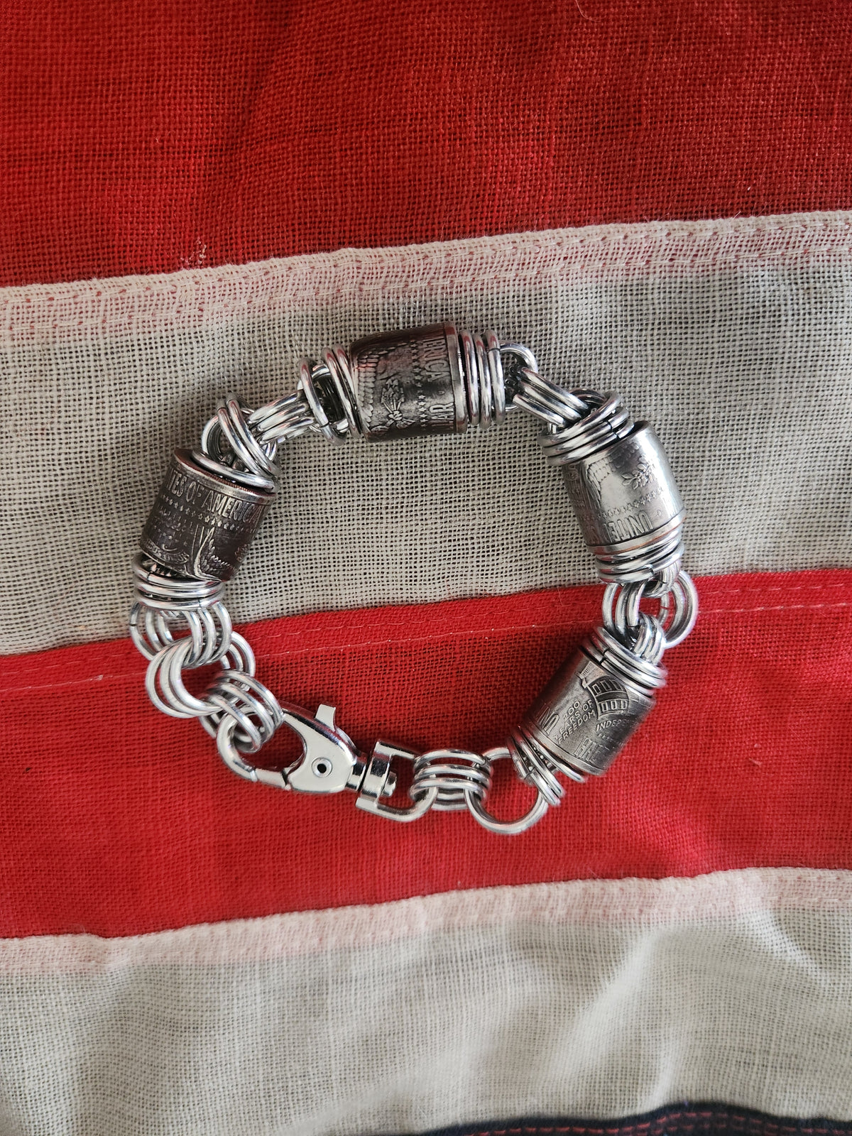 Custom United States Half Dollar Coin and polished Steel Ring Chain Bracelet with Silver-Tone Design