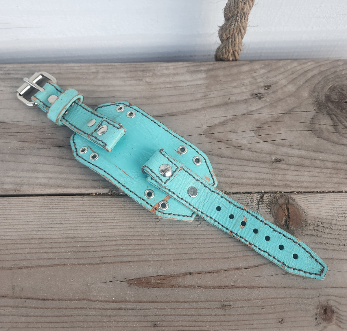 Custom Vintage Turquoise Leather Smart Watch Band with Polished Steel Buckle
