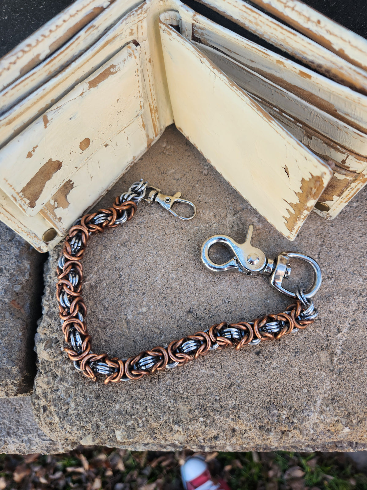 14in. Copper and Polished Steel Ring Wallet Chain - Elegant Design with Decorative Elements